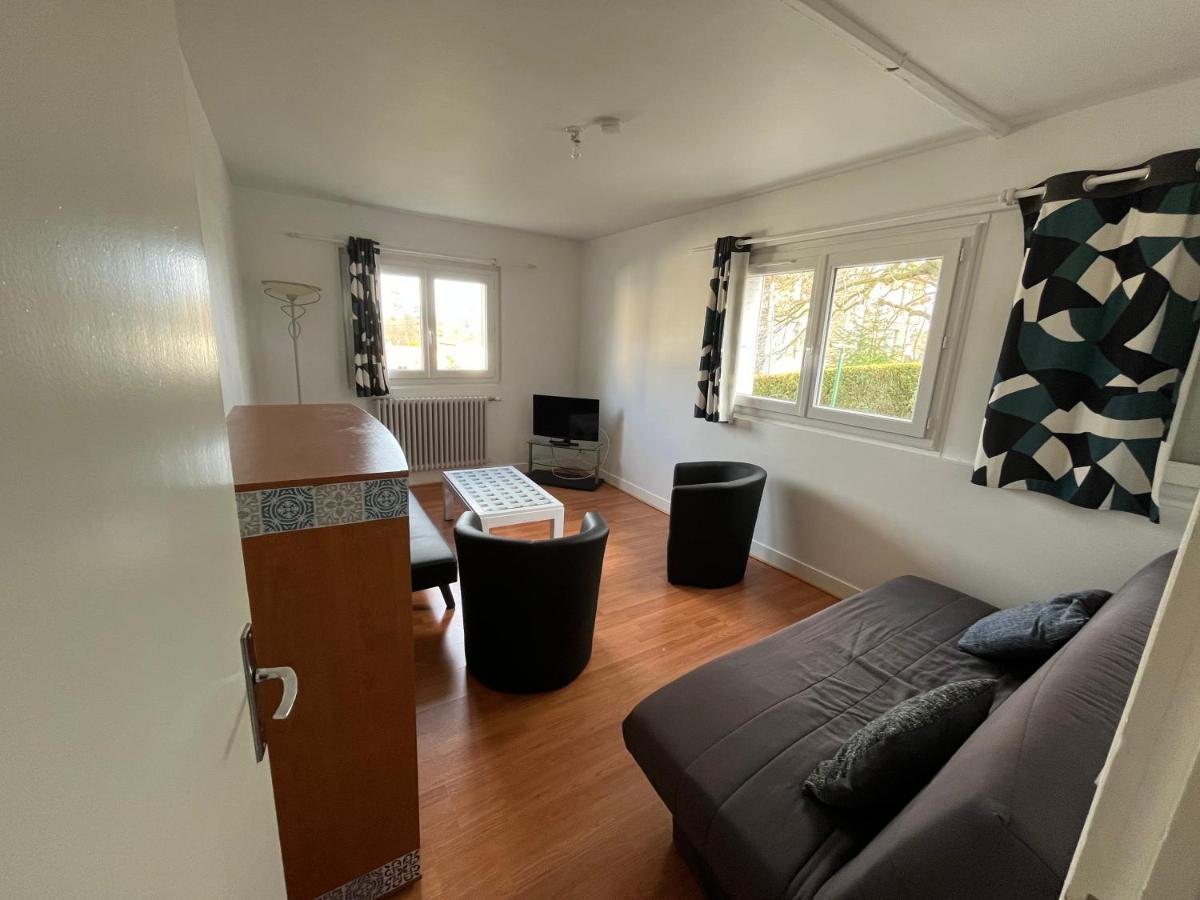 Logement Neuf En Face De La Foret. Acces Cour. Bagnoles de l'Orne Normandie Εξωτερικό φωτογραφία