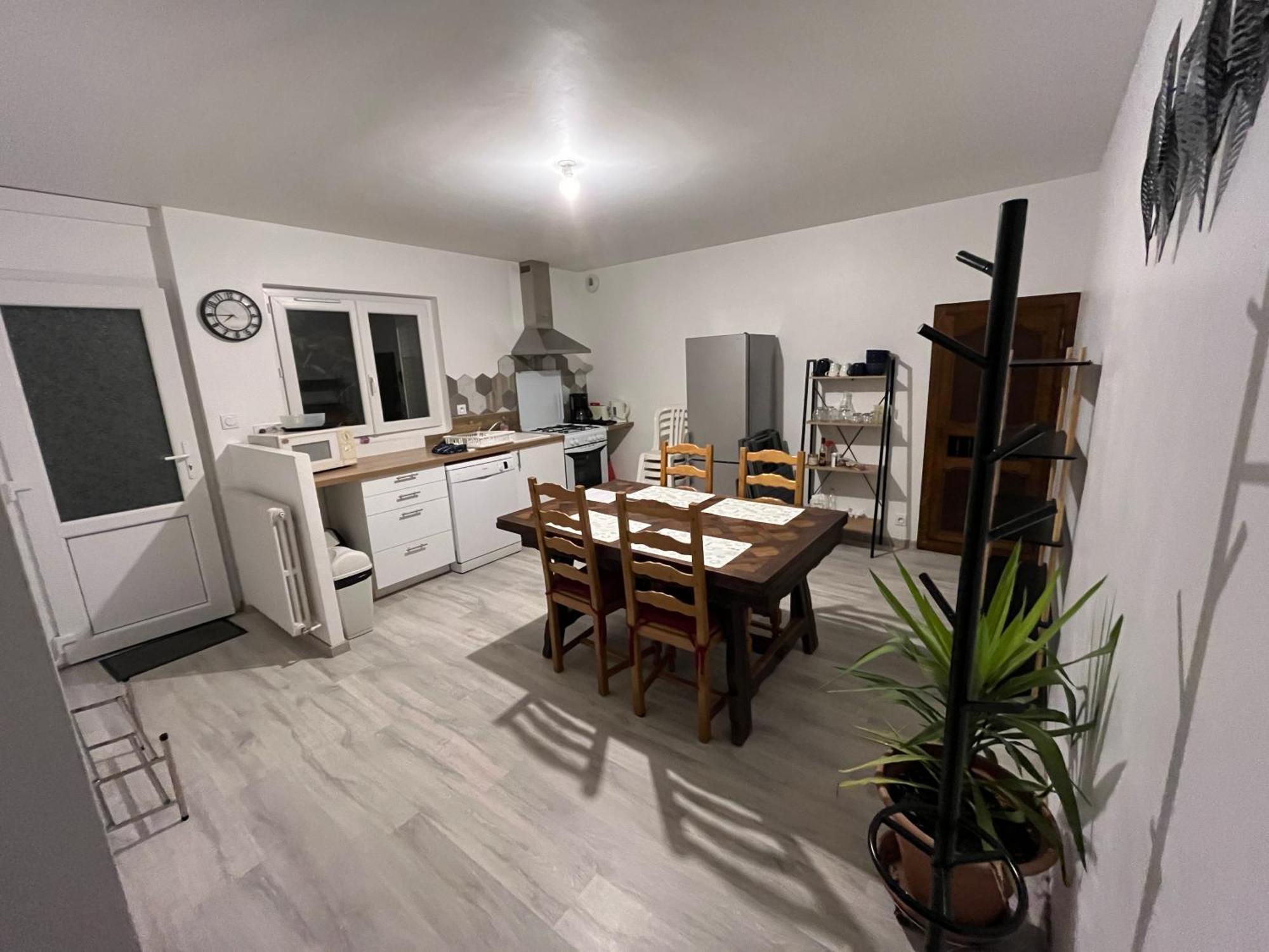 Logement Neuf En Face De La Foret. Acces Cour. Bagnoles de l'Orne Normandie Εξωτερικό φωτογραφία